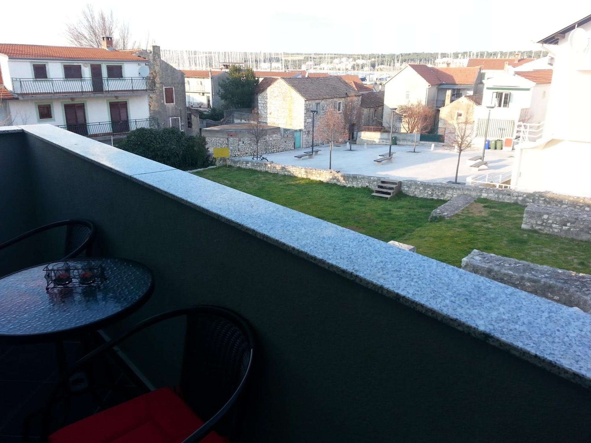 Apartments Lori Biograd Na Moru Oda fotoğraf