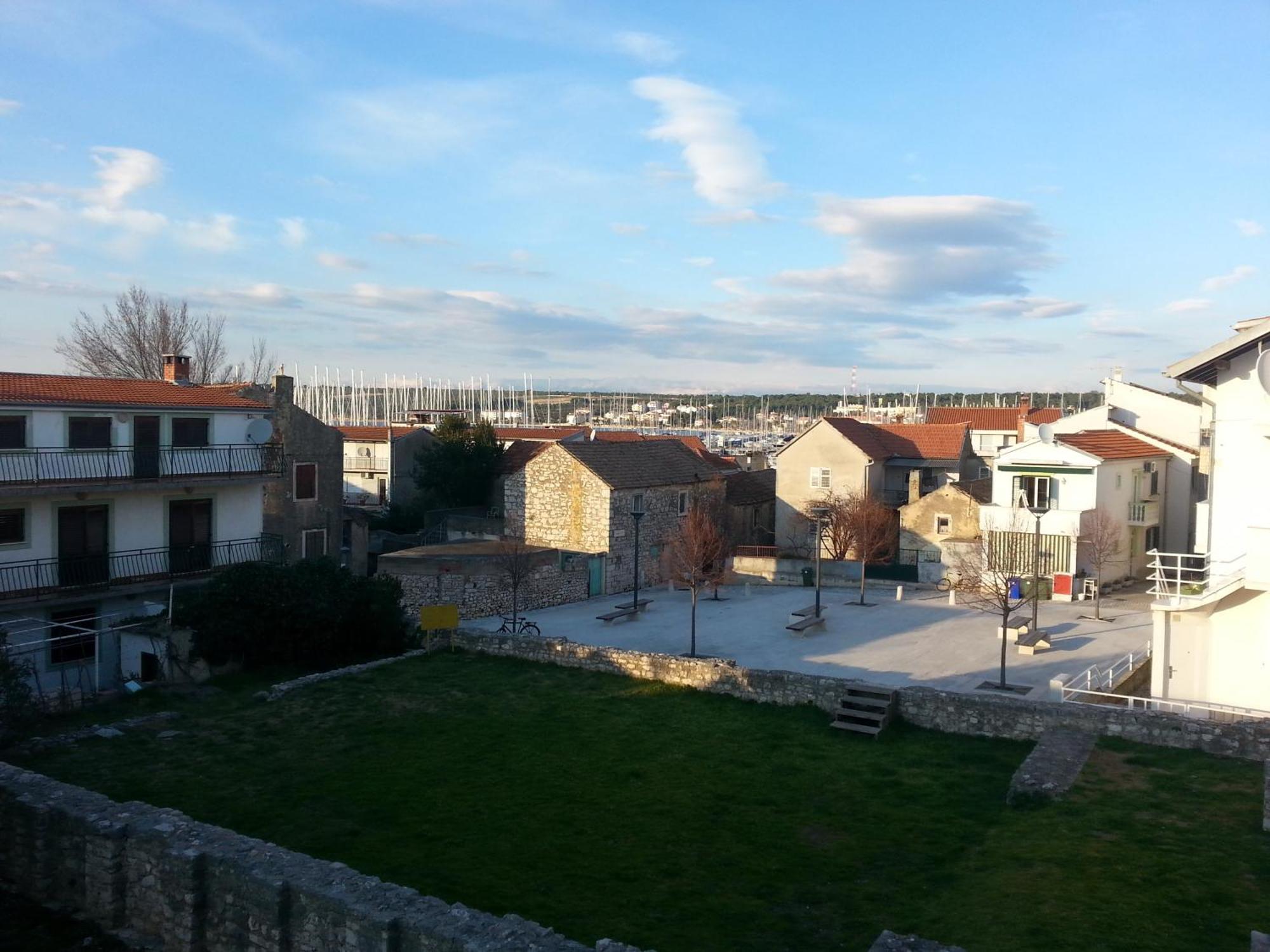 Apartments Lori Biograd Na Moru Oda fotoğraf