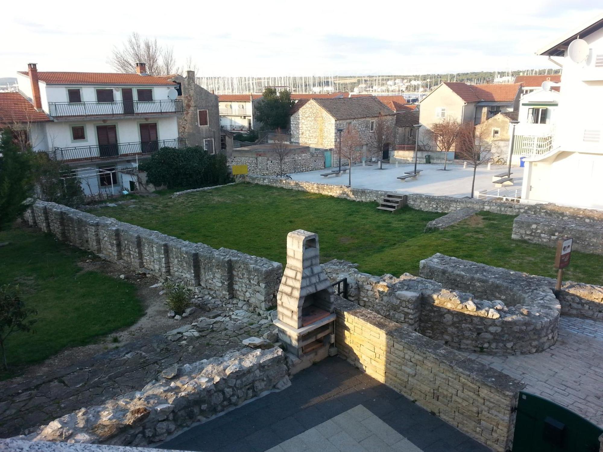 Apartments Lori Biograd Na Moru Oda fotoğraf