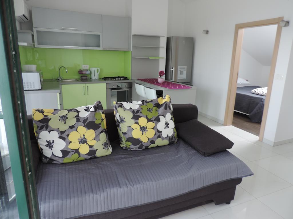 Apartments Lori Biograd Na Moru Oda fotoğraf